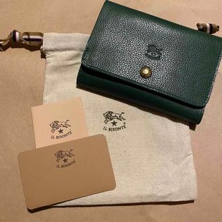 未使用品✨レザーの質感を感じる財布✨IL BISONTE　二つ折り財布　イエロー