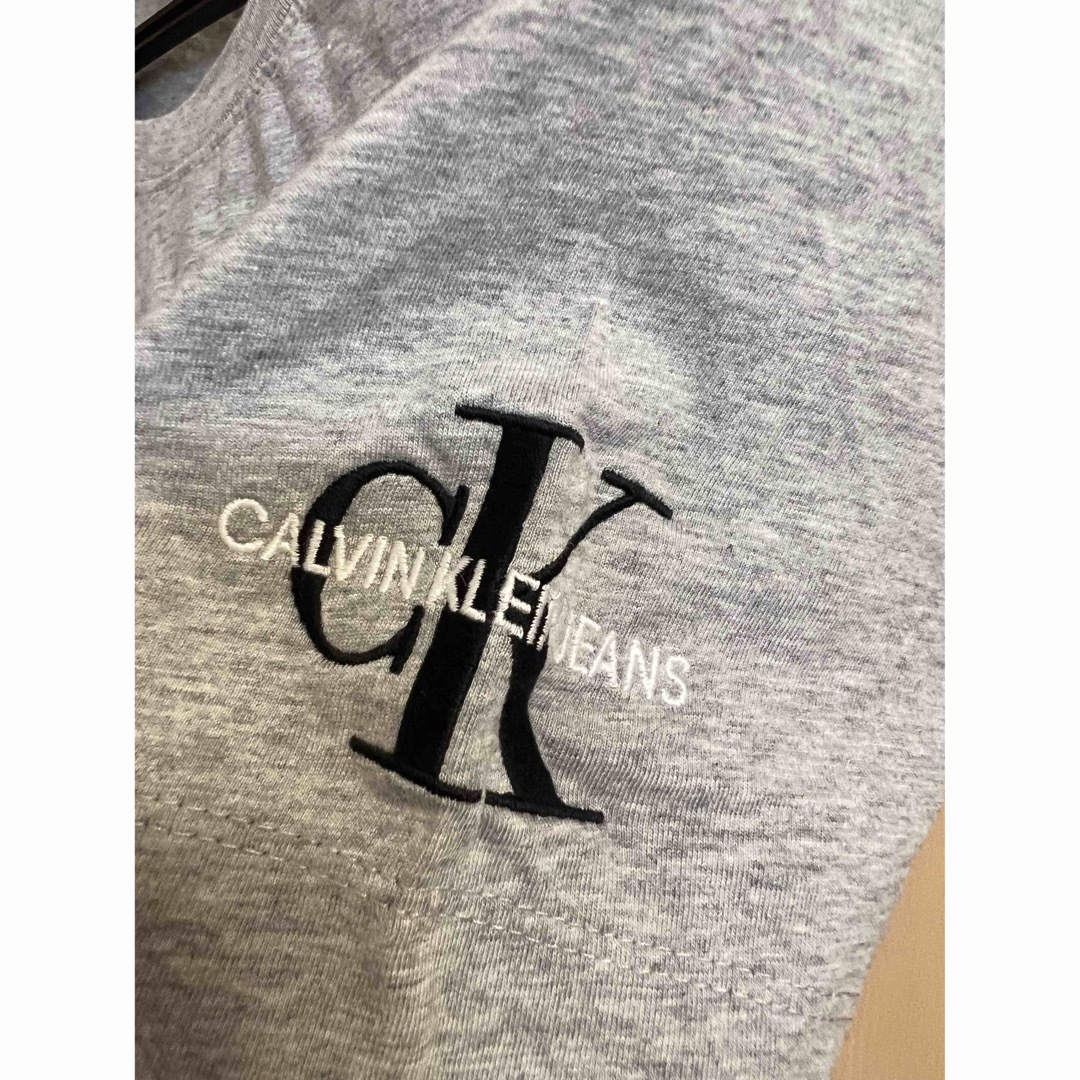 Calvin Klein(カルバンクライン)のカルバンクライン　Tシャツ レディースのトップス(Tシャツ(半袖/袖なし))の商品写真