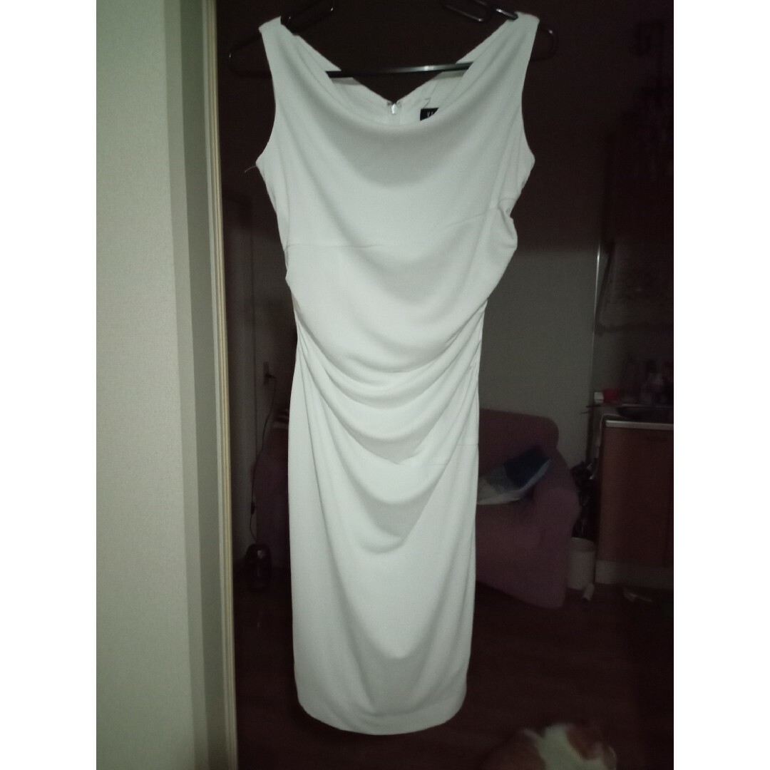ドレープノースリーブドレス ワンピース 白 レディースのワンピース(ひざ丈ワンピース)の商品写真
