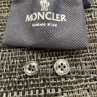 モンクレール(MONCLER)のモンクレールガムブルー 未使用 ボタン 予備パーツ 茶 黒(その他)