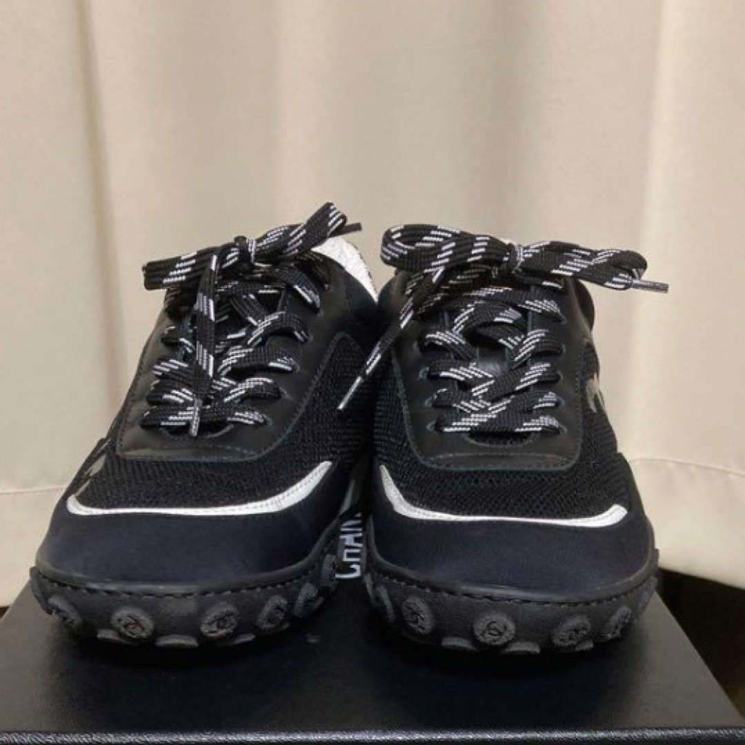 CHANEL - 美品 シャネル スニーカーの通販 by mi|シャネルならラクマ