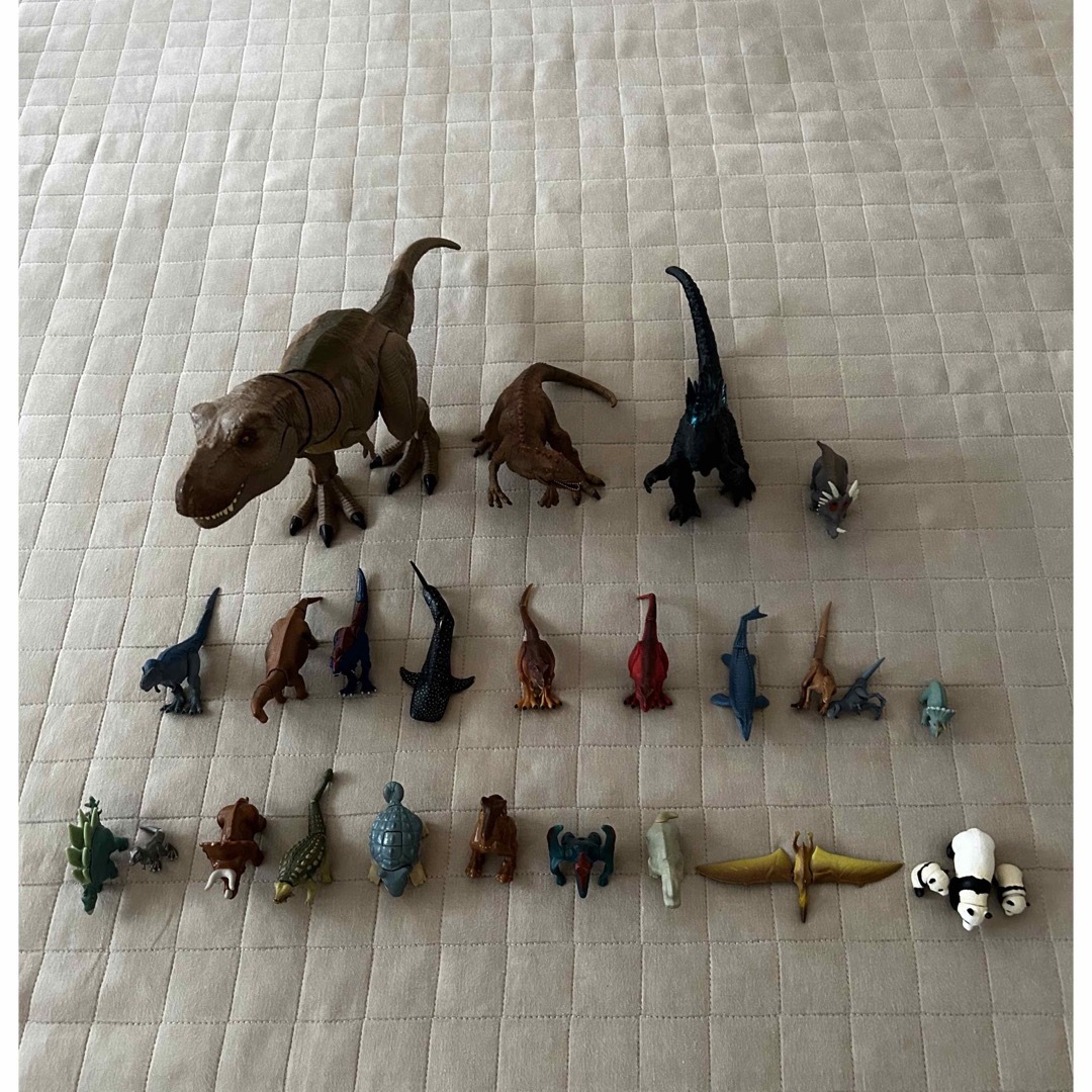 恐竜のおもちゃ　アニア　ゴジラ