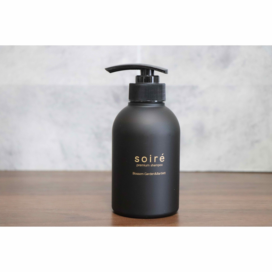 ⭐︎様『soire』 プレミアムシャンプー&トリートメント ボトル 280ml コスメ/美容のヘアケア/スタイリング(シャンプー)の商品写真