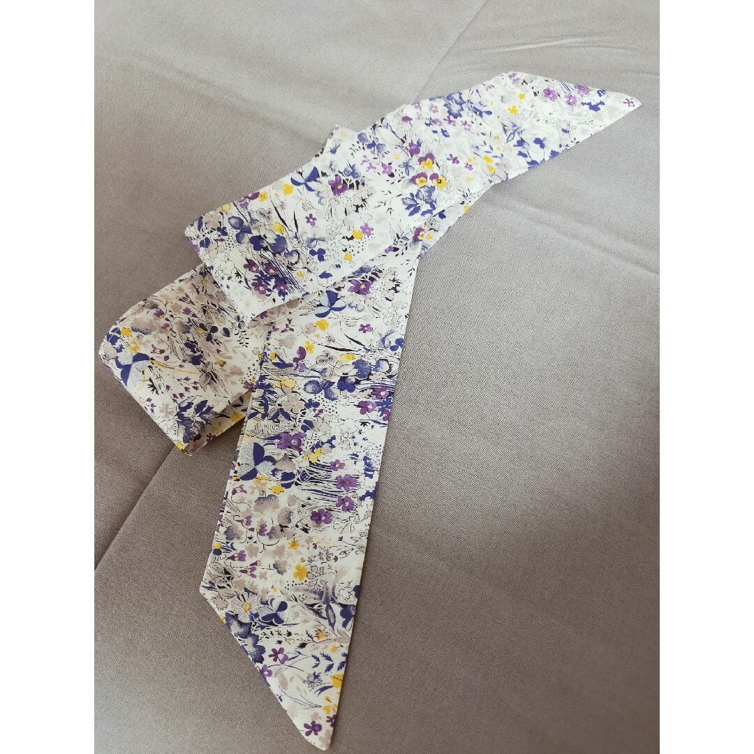 ハンドメイドNo.557　リボンスカーフ　ブルー　花柄 ハンドメイドのファッション小物(スカーフ)の商品写真