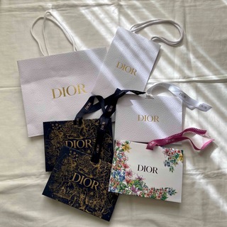 ディオール(Dior)のDior 紙袋　ショップ袋　新品　ショッパー　限定品　非売品　花柄　クリスマス　(ショップ袋)
