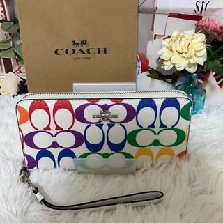 COACH - コーチ 長財布 エルゴ,シグネチャー柄の通販 by ブランディア