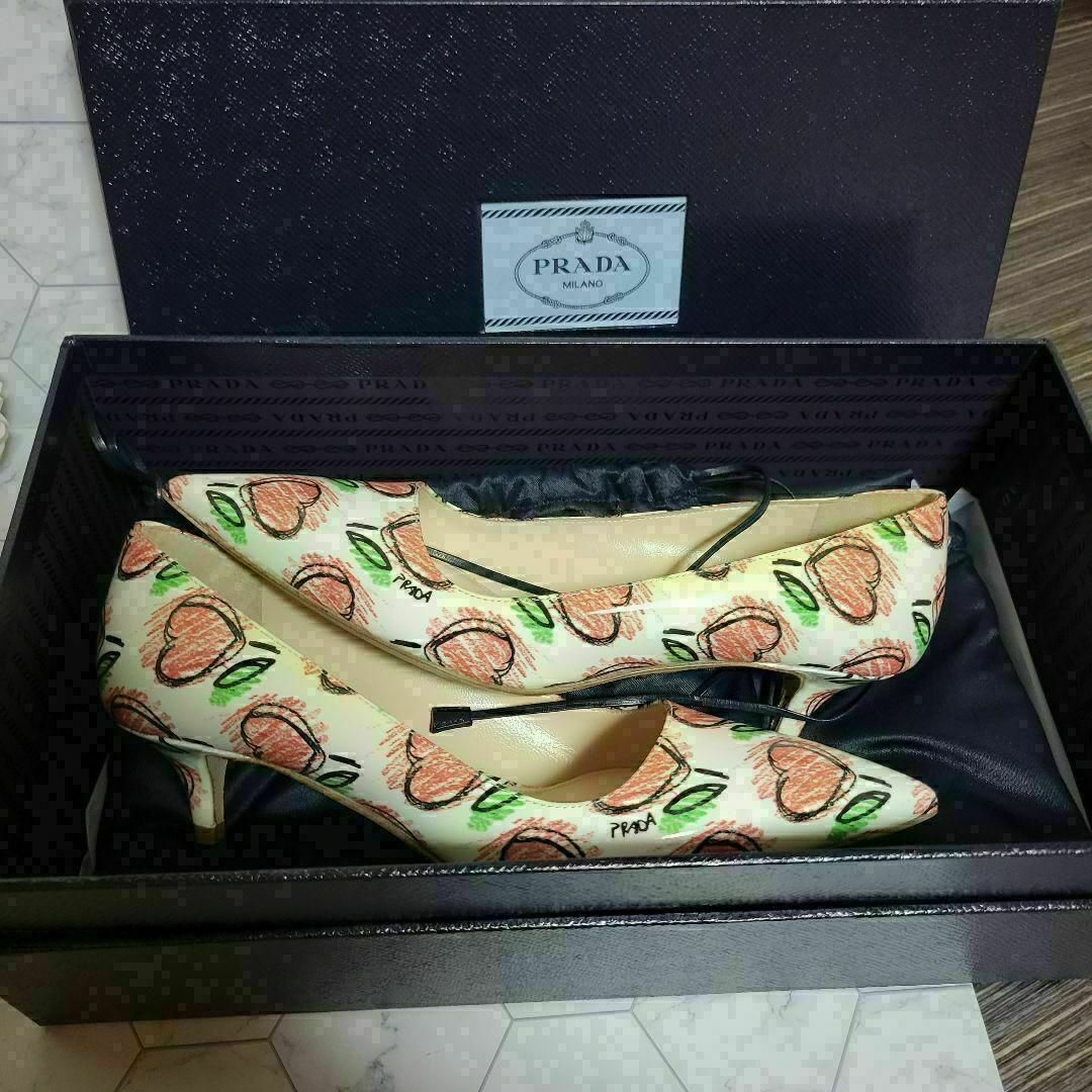 PRADA エナメル ハート りんご柄 パンプス ミュール サンダル かわいい