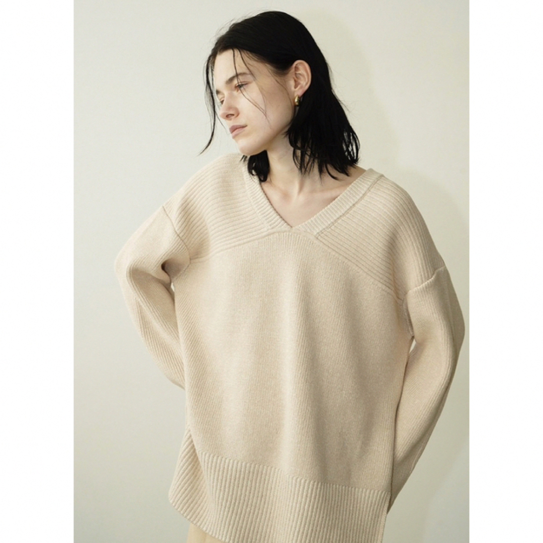 CLANE(クラネ)の美品 CLANE W FACE CUT NECK WIDE  KNIT TOPS レディースのトップス(ニット/セーター)の商品写真