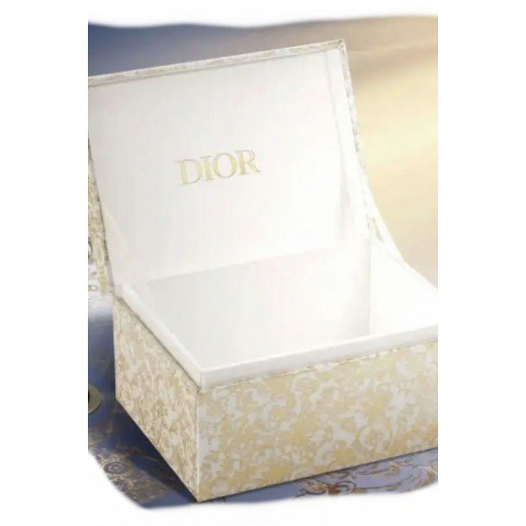 Christian Dior(クリスチャンディオール)のお値下げしました！ディオール ホリデー2023 ノベルティ プラチナ会員 ギフト コスメ/美容のコスメ/美容 その他(その他)の商品写真