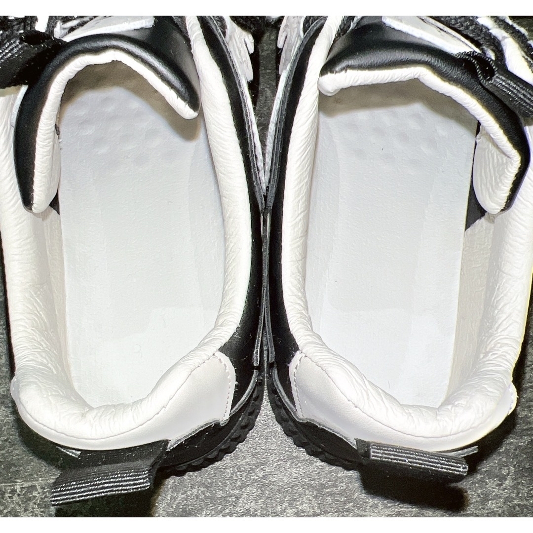 ブラック 厚底 スニーカー レディースの靴/シューズ(スニーカー)の商品写真