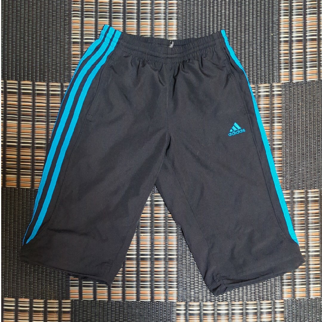 adidas(アディダス)のadidas　ハーフパンツ キッズ/ベビー/マタニティのキッズ服男の子用(90cm~)(パンツ/スパッツ)の商品写真