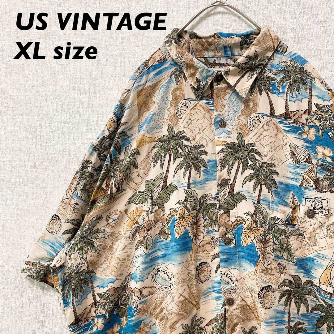 US古着　アロハシャツ　ハワイアン　半袖　総柄　ヤシの木　風景　男女兼用　L メンズのトップス(シャツ)の商品写真