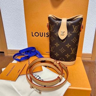 ルイヴィトン(LOUIS VUITTON)のLOUIS VUITTON フォールド・ミー ポーチ モノグラム(ショルダーバッグ)