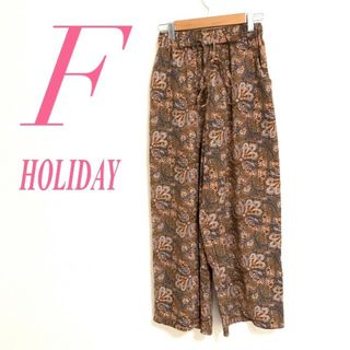 ホリデイ(holiday)のHOLIDAY　ホリデー　ワイドパンツ　総柄　アジアン(カジュアルパンツ)