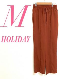 ホリデイ(holiday)のHOLIDAY　ホリデー　テーパードパンツ　きれいめ　カラーパンツ(カジュアルパンツ)