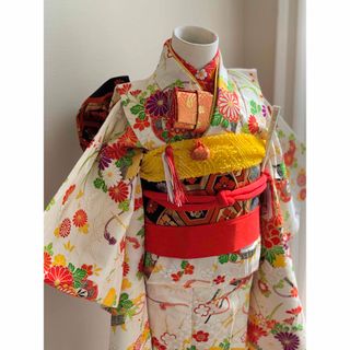 七五三に★正絹七歳着物セット　綸子　花車に菊　四つ身(和服/着物)