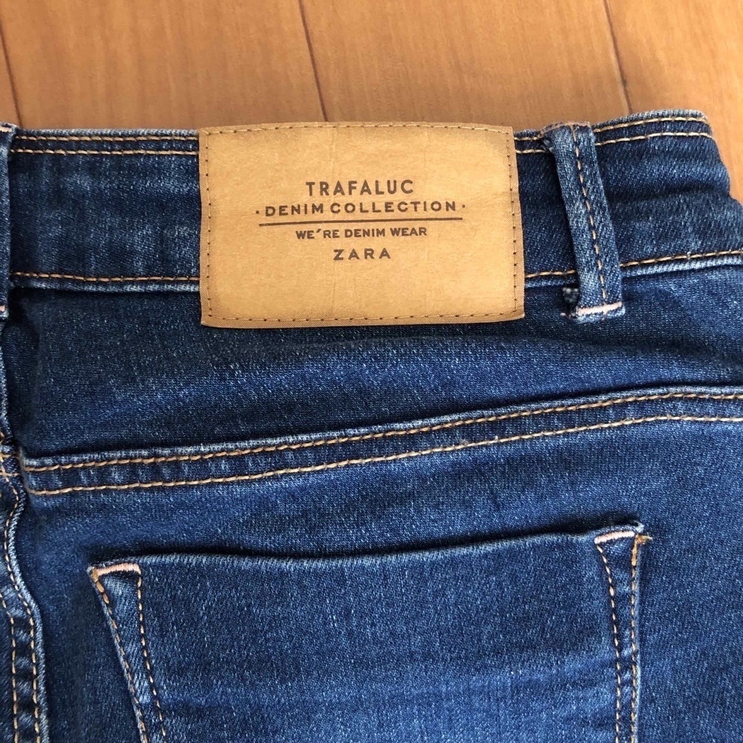 ZARA(ザラ)のコー♪様専用【美品】ZARA テパードスキニーデニム レディースのパンツ(デニム/ジーンズ)の商品写真