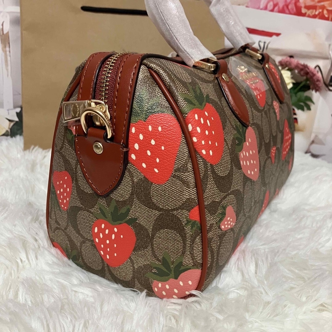 コーチ COACH ローワンサッチェル いちご柄　CH511　新品未使用