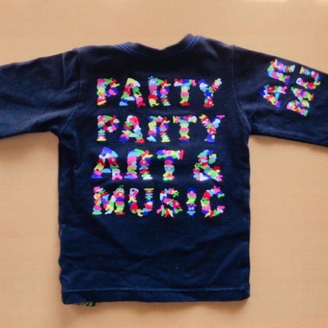 PARTYPARTY(パーティーパーティー)のPartyParty♡ロンT 90 キッズ/ベビー/マタニティのキッズ服男の子用(90cm~)(Tシャツ/カットソー)の商品写真