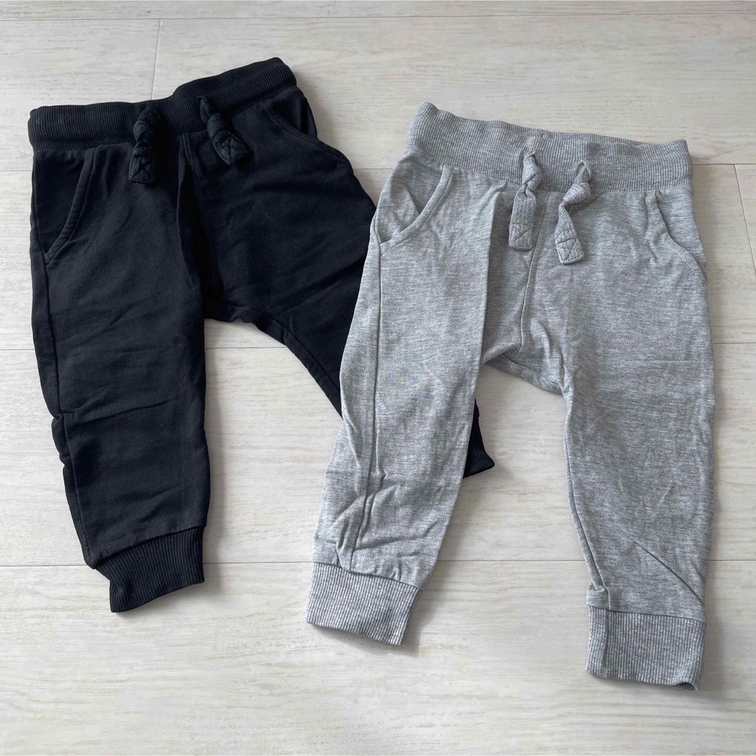 NEXT(ネクスト)のネクスト　next ジョガーパンツ　パンツ　ズボン　80サイズ　黒、グレー キッズ/ベビー/マタニティのベビー服(~85cm)(パンツ)の商品写真