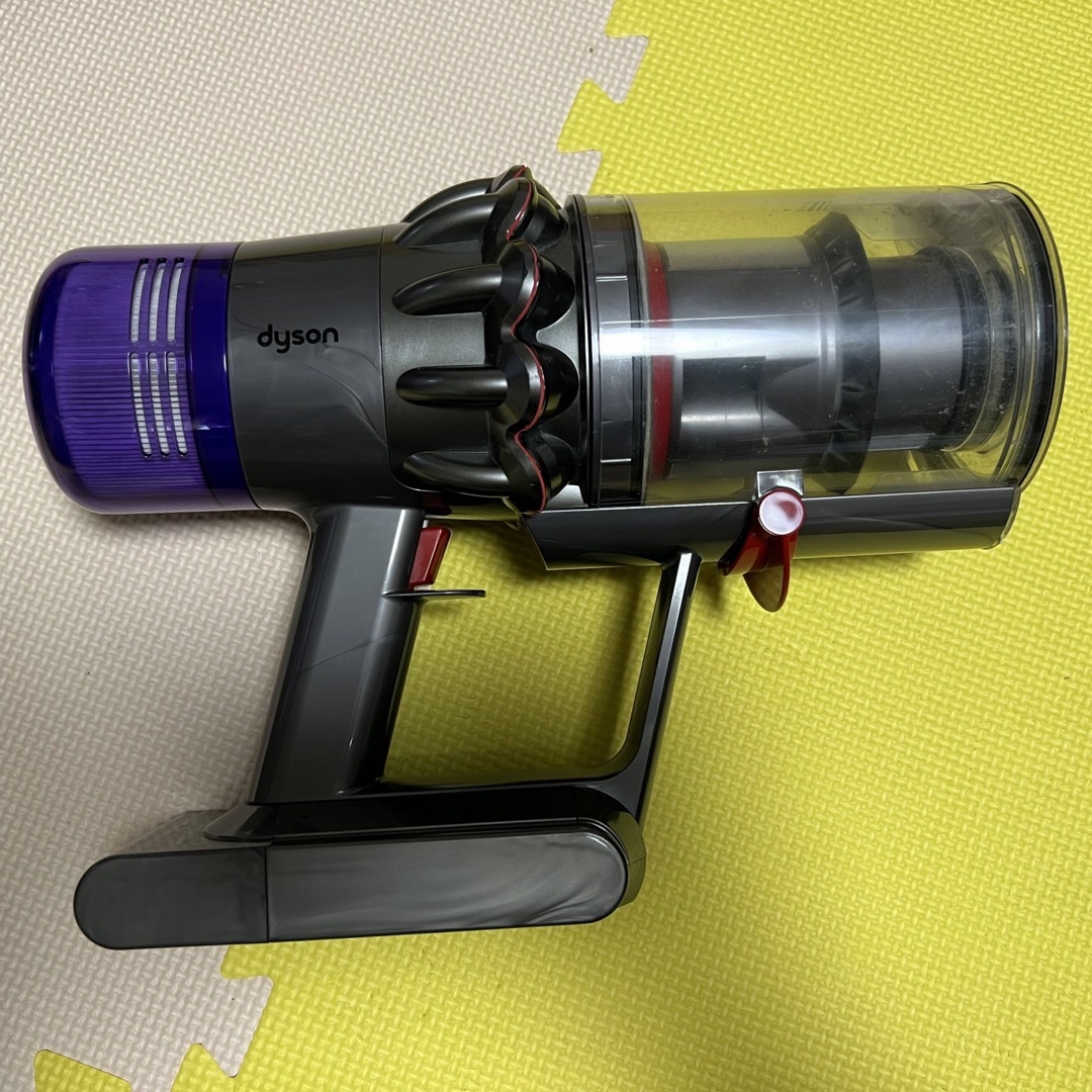 Dyson - ダイソン v11 本体 ジャンク品 の通販 by れいみい ...