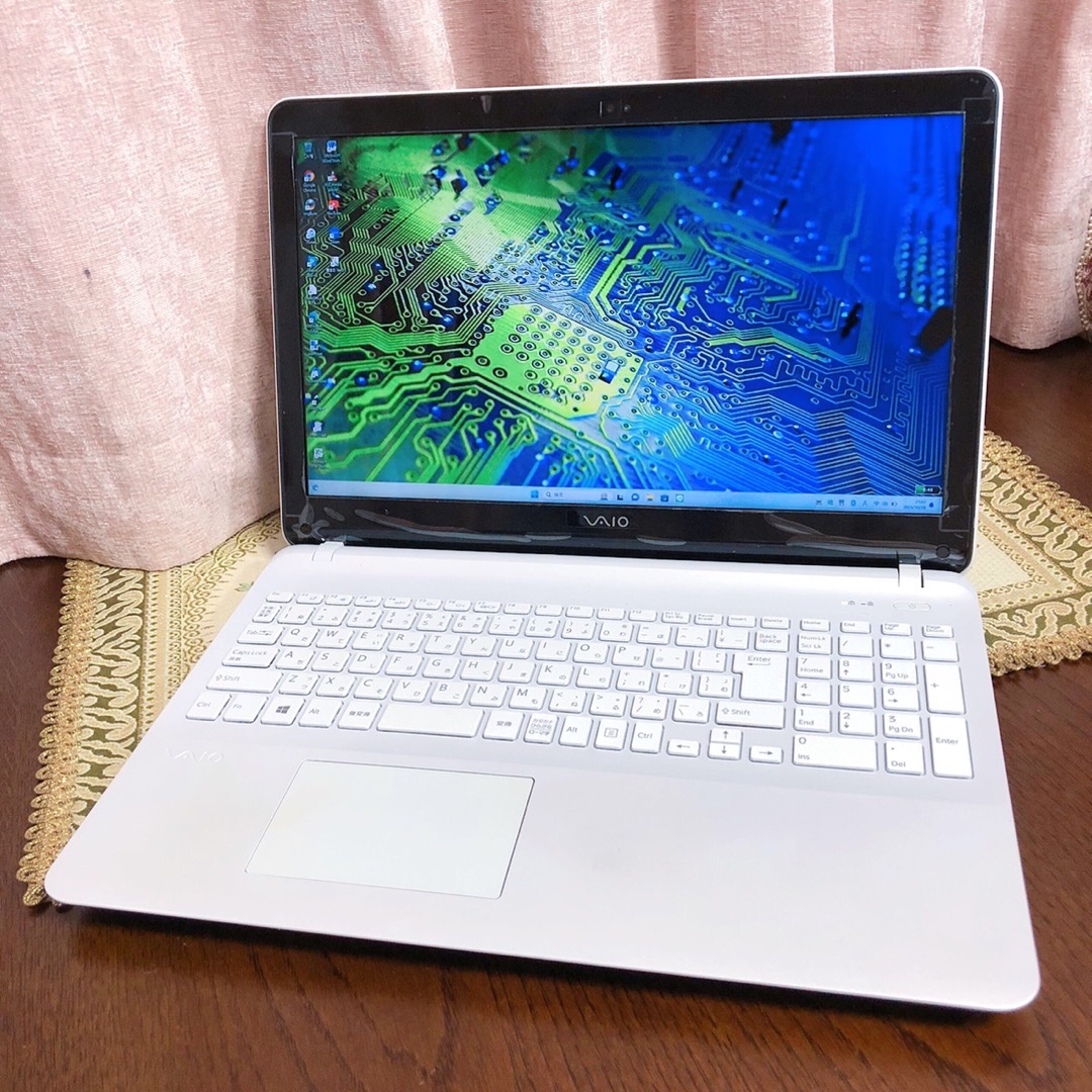 美品⭐︎フルHD⭐︎4コアCorei7 SSD1TB ブルーレイ VAIO シルバー