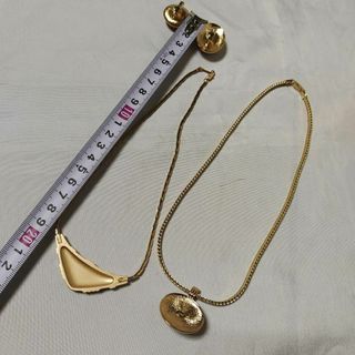 434超美品 AVON ネックレス イヤリング 4点セット ゴールド ストーンの