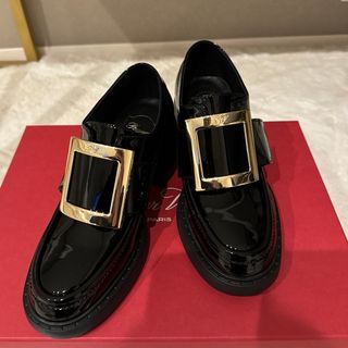 ROGER VIVIER - Roger Vivier ロジェヴィヴィエ ローファー ブラック ...