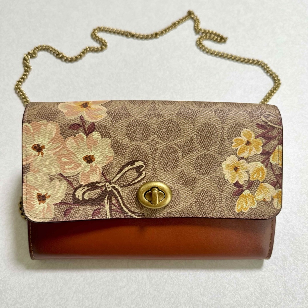 COACH(コーチ)の♡美品♡coach♡マーロウターンロックチェーンショルダーバッグ♡クロスボディ レディースのバッグ(ショルダーバッグ)の商品写真