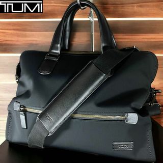 トゥミ(TUMI)の美品 TUMI Harrison Taylor Portfolio Brief(ビジネスバッグ)