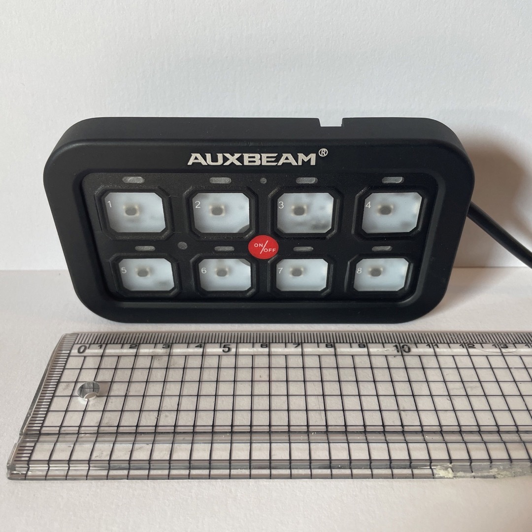 AUXBEAM BA-80 スイッチパネル　ワークライト　プラド　ハイラックス