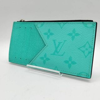 ヴィトン(LOUIS VUITTON) 定期入れ（グリーン・カーキ/緑色系）の通販