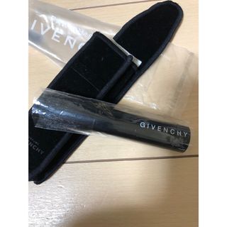 GIVENCHY - 24時間以内発送‼️ GIVENCHY チークブラシ フェイスブラシ（新品）