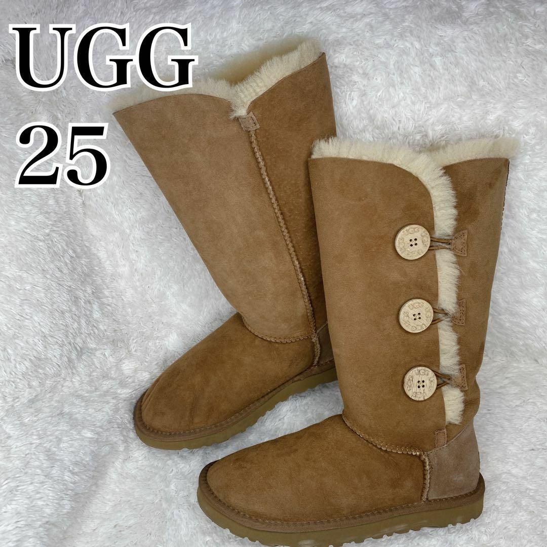 UGG アグ ムートンブーツ　ミニ ベイリー ボタン黒　ブラック　8　25.0