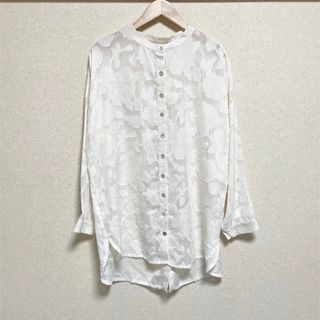 アンティカ(antiqua)のantiqua patterntorso 花柄 シアー シャツ バンドカラー(シャツ/ブラウス(長袖/七分))