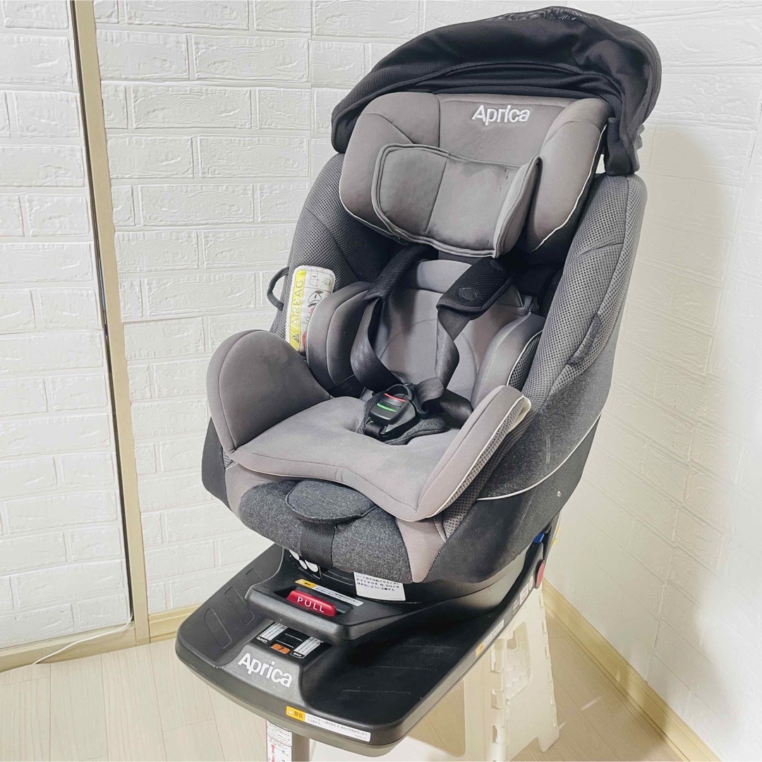 【美品】アップリカ チャイルドシート クルリラプレミアム isofix グレー