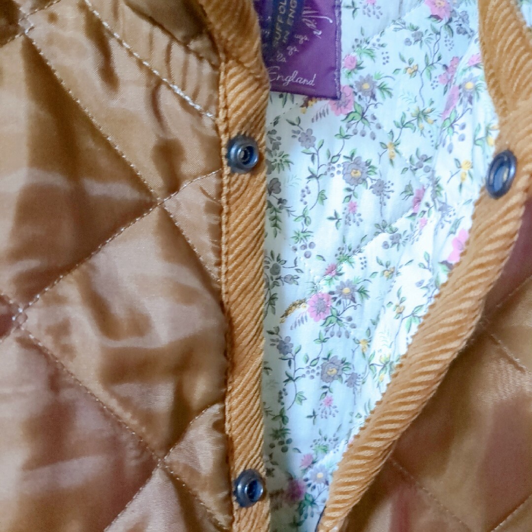 LAVENHAM(ラベンハム)の36　S　ハグオーワー　リバティ　花柄　ラベンハム　ジャケット　コート レディースのジャケット/アウター(その他)の商品写真