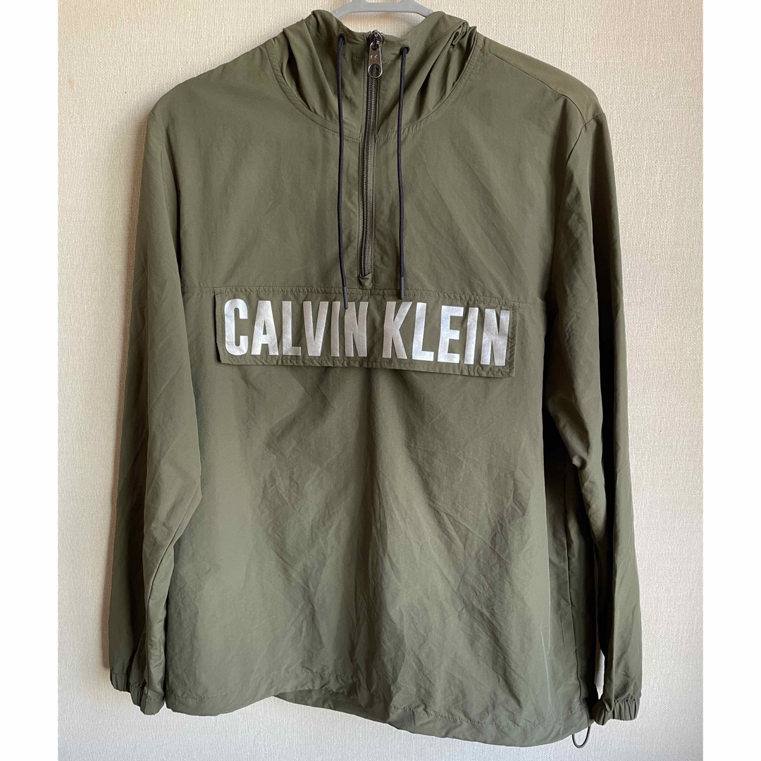 新品USA輸入　CALVIN KLEIN カルバンクラインパーカー　Mサイズ