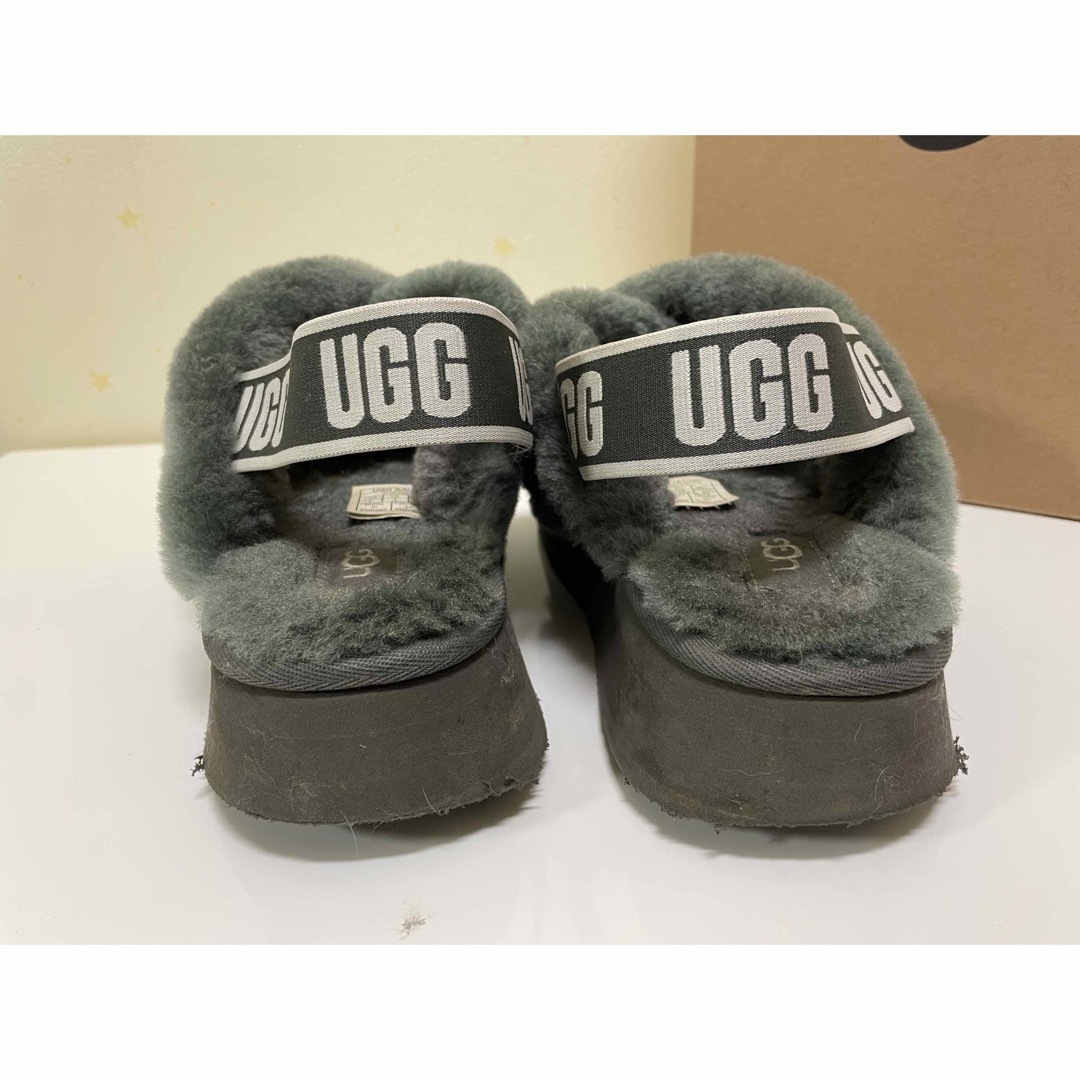 UGG モコモコ サンダル UGG モコモコ サンダル