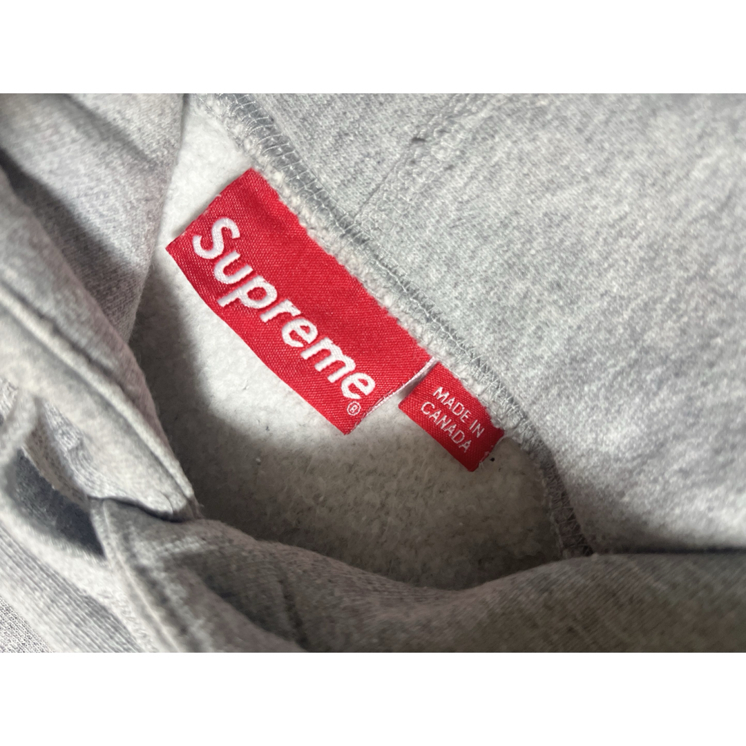 Supreme(シュプリーム)のシュプリーム　パーカー メンズのトップス(パーカー)の商品写真