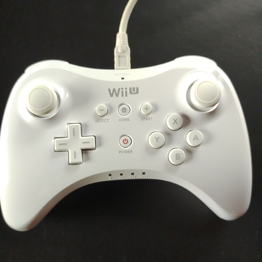 Wii U(ウィーユー)のwii U コントローラー エンタメ/ホビーのゲームソフト/ゲーム機本体(その他)の商品写真