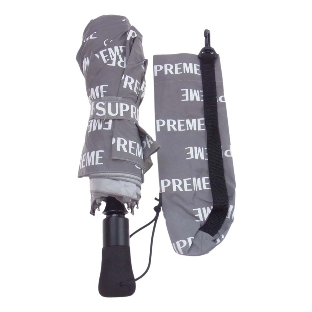 Supreme(シュプリーム)のSupreme シュプリーム 傘 16AW × ShedRain シェッドレイン Reflective Repeat Umbrella リフレクティブ リピート アンブレラ 折り畳み傘 ボックスロゴ  グレー系【中古】 メンズのアクセサリー(その他)の商品写真