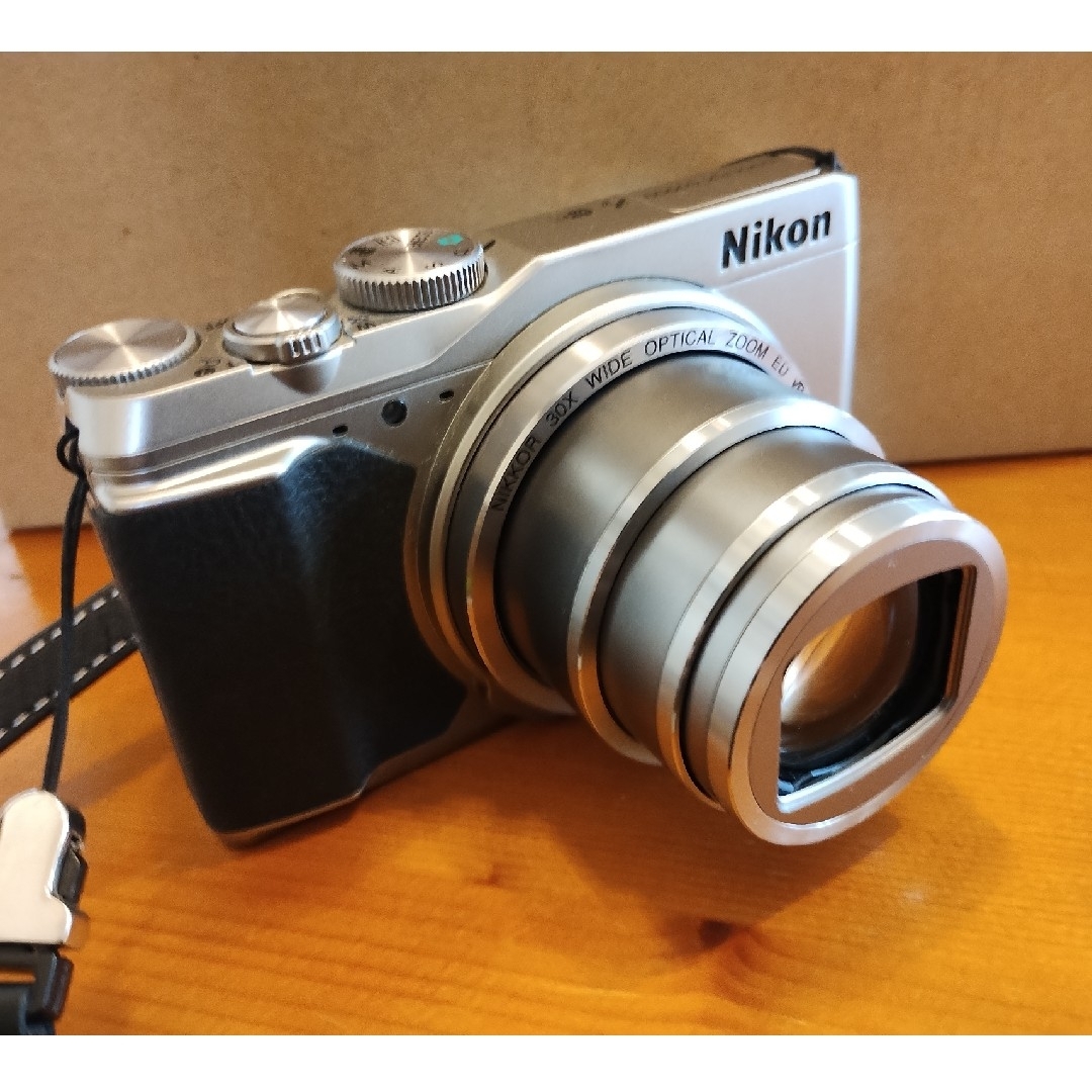 Nikon(ニコン)のNikon COOLPIX S9900　中古 スマホ/家電/カメラのカメラ(コンパクトデジタルカメラ)の商品写真