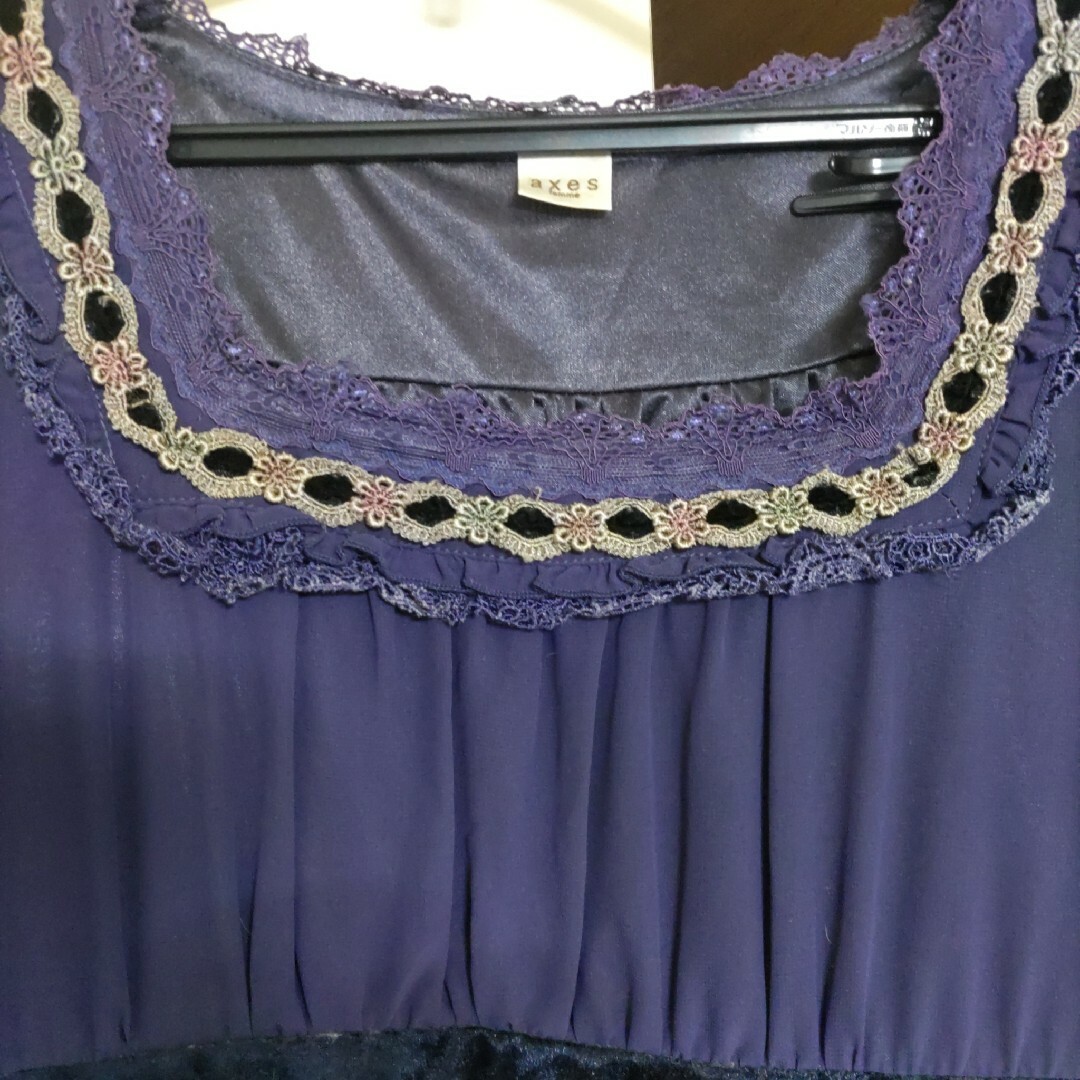 紫ワンピース レディースのワンピース(ひざ丈ワンピース)の商品写真