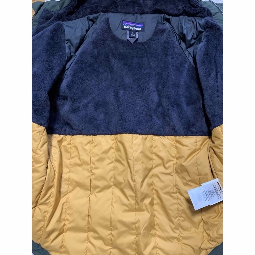 patagonia(パタゴニア)のパタゴニア   インサレーテッド　キッズ　S キッズ/ベビー/マタニティのキッズ服男の子用(90cm~)(ジャケット/上着)の商品写真