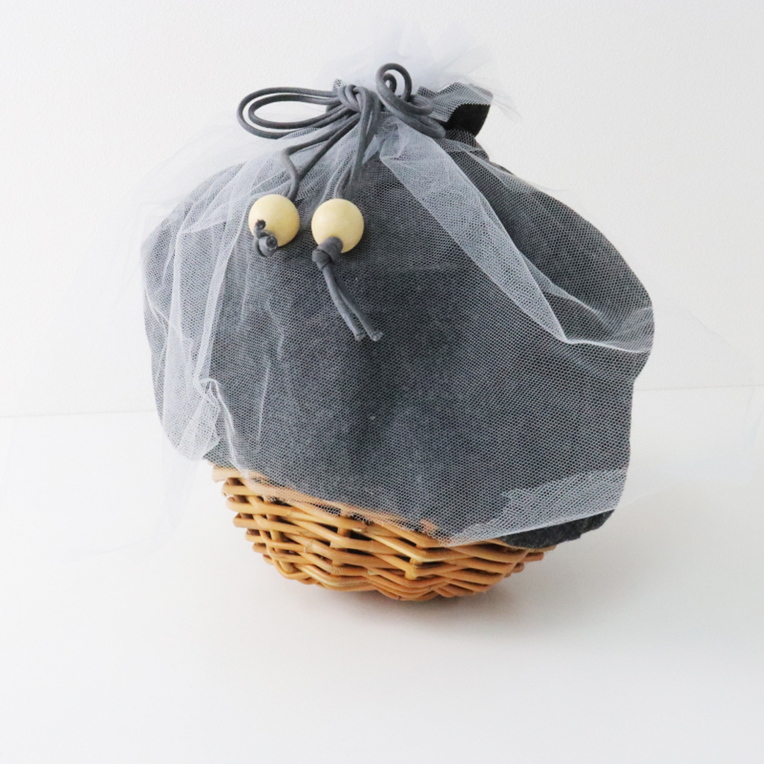 takayokatayama タカヨカタヤマ チュール かご 巾着バッグ/-チャコール 小物【2400013560795】 レディースのバッグ(その他)の商品写真