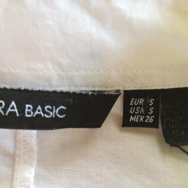 ZARA(ザラ)のえり様専用【ZARA】白シャツ レディースのトップス(シャツ/ブラウス(長袖/七分))の商品写真