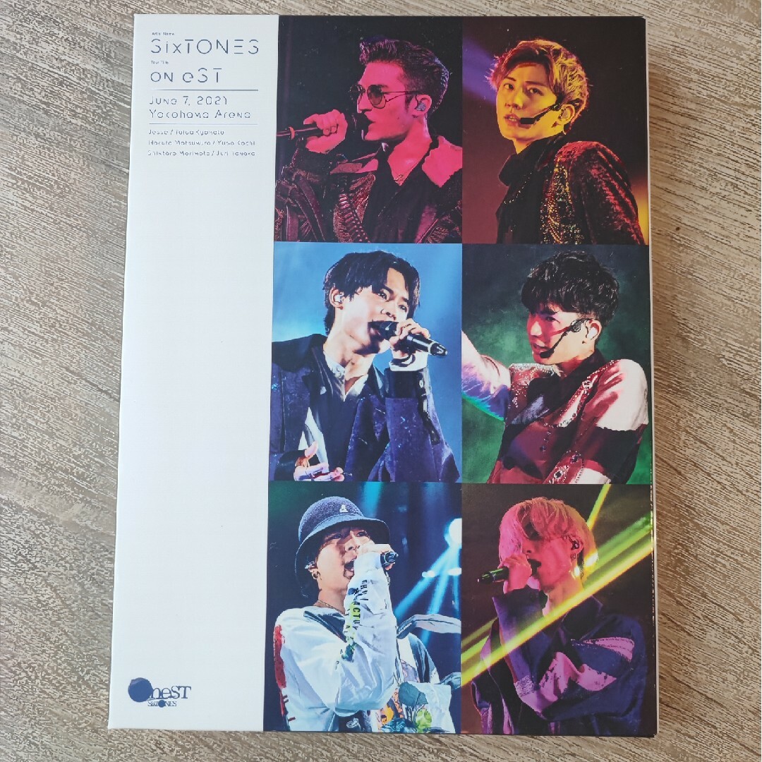 SixTONESSixTONES/on eST Blu-ray 2形態セット