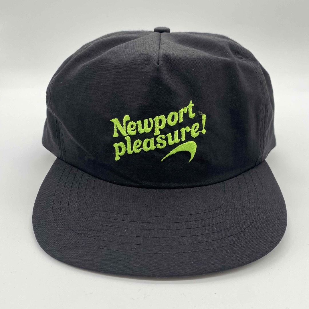 90s　ニューポート　Newport　企業刺繍ロゴ　トラッカーキャップ　ブラック企業もの