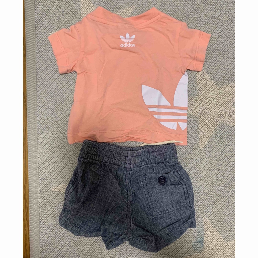 adidas(アディダス)のadidas tシャツ　BabyGap ショートパンツ キッズ/ベビー/マタニティのベビー服(~85cm)(Ｔシャツ)の商品写真